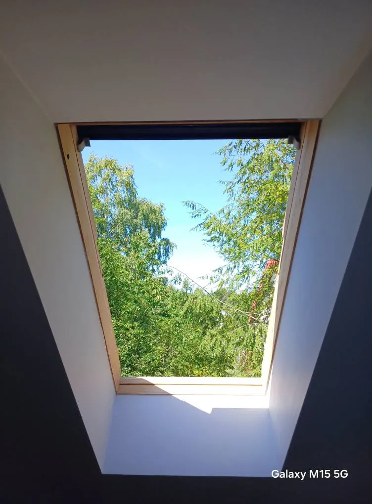 Naprawa okna dachowego etap prac